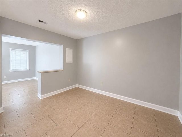 1821 Durham West, Virginia Beach, VA 23454