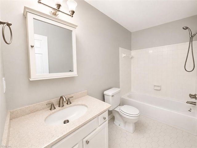 1821 Durham West, Virginia Beach, VA 23454