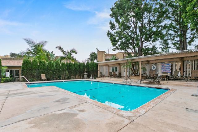 1101 W Macarthur 244, Santa Ana, CA 92707