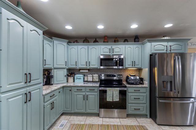 940 Van Davis Road NW, Georgetown, TN 37336