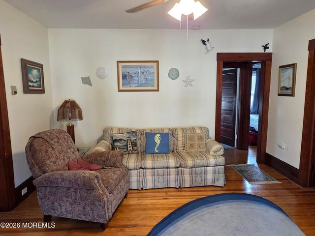41 Brighton Avenue, Seaside Park, NJ 08752