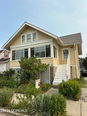 41 Brighton Avenue, Seaside Park, NJ 08752
