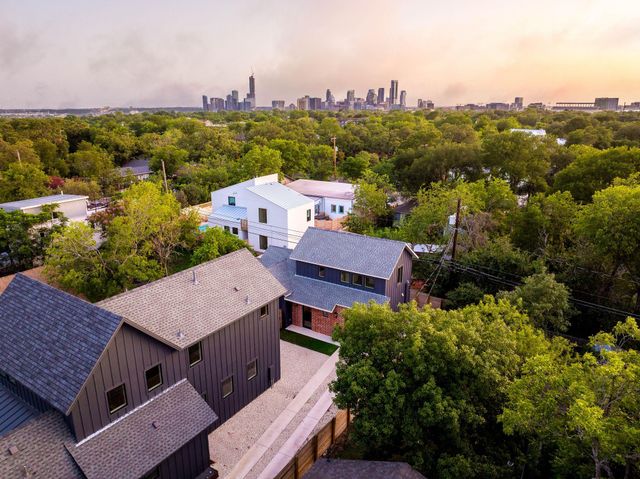 3306 Larry LN B, Austin, TX 78722