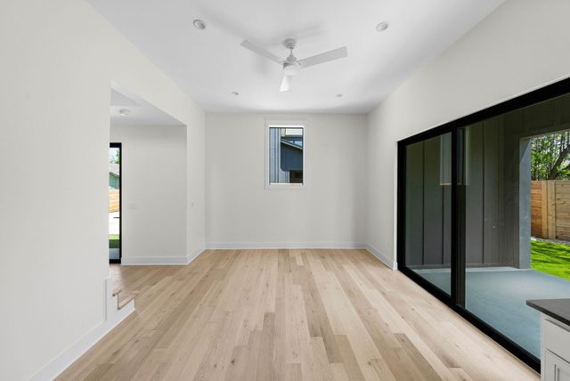 3306 Larry LN B, Austin, TX 78722