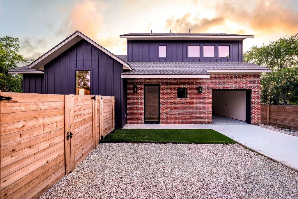 3306 Larry LN B, Austin, TX 78722