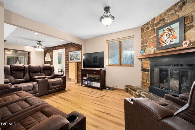 166 Lonesome Dove Lane, Elizabethton, TN 37643