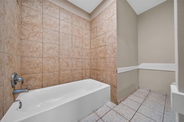 11746 Apple Bough Circle, Houston, TX 77067