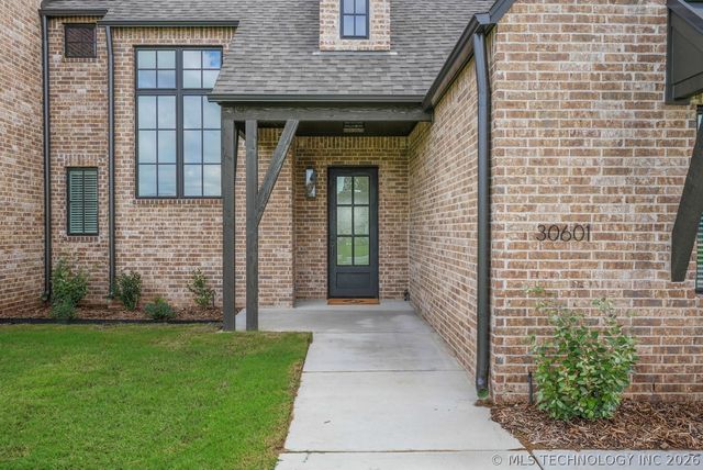 30601 E 63rd Street S, Broken Arrow, OK 74014