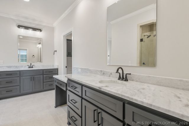 30601 E 63rd Street S, Broken Arrow, OK 74014