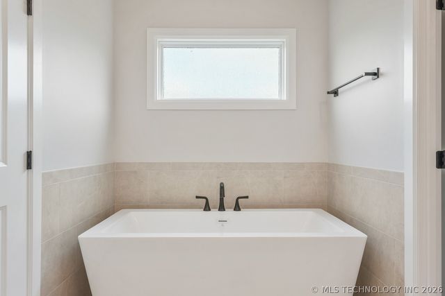 30601 E 63rd Street S, Broken Arrow, OK 74014