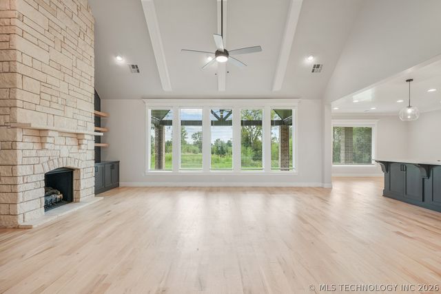 30601 E 63rd Street S, Broken Arrow, OK 74014