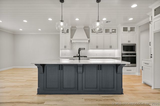 30601 E 63rd Street S, Broken Arrow, OK 74014