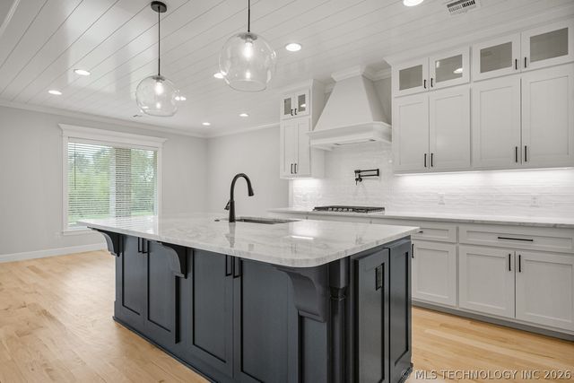 30601 E 63rd Street S, Broken Arrow, OK 74014