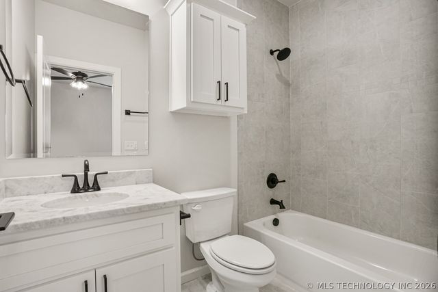 30601 E 63rd Street S, Broken Arrow, OK 74014