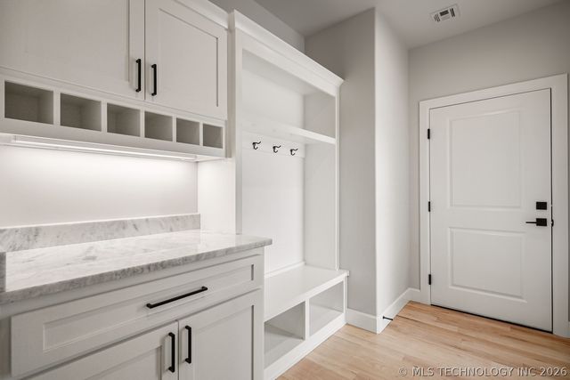 30601 E 63rd Street S, Broken Arrow, OK 74014