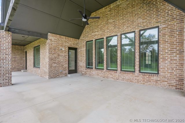 30601 E 63rd Street S, Broken Arrow, OK 74014