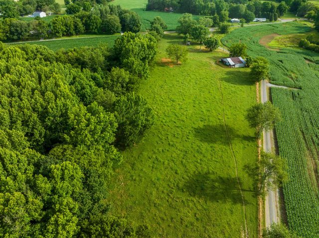 5 Mountain Gap Rd, Elora, TN 37328