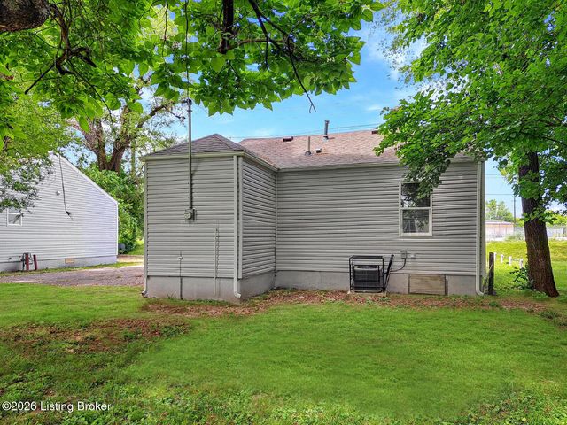 3511 Manslick Rd, Louisville, KY 40215