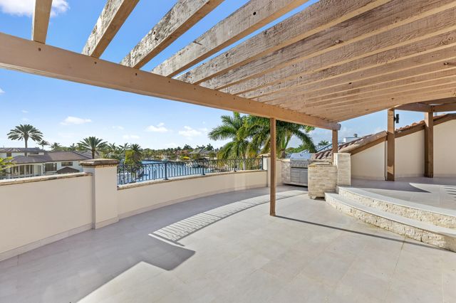 3201 NE 27th Avenue, Lighthouse Point, FL 33064