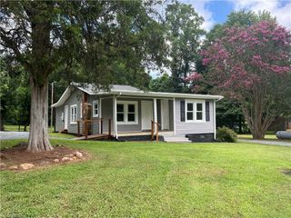 2053 US Highway 158 W, Reidsville, NC 27320