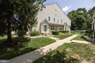 1102 TANGLEWOOD DR, Sicklerville, NJ 08081