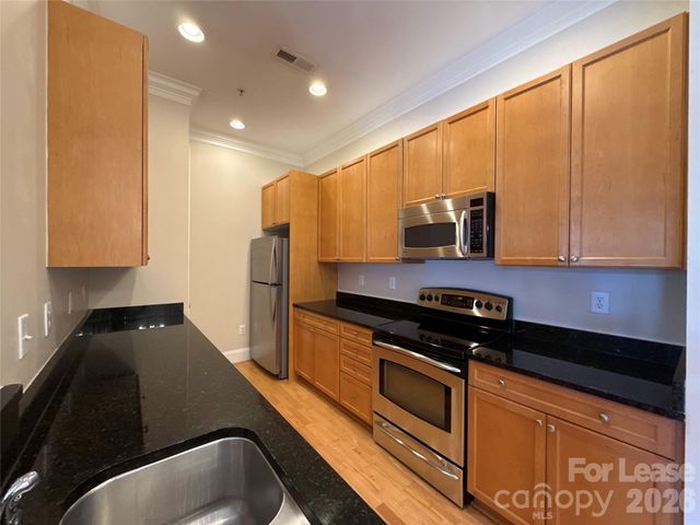 2988 Selwyn Avenue, Charlotte, NC 28209