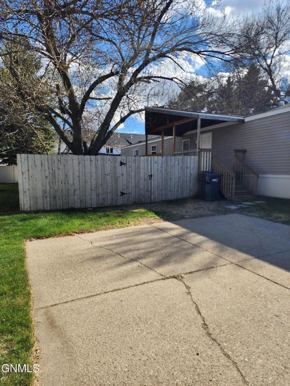 4409 Patriot Drive, Bismarck, ND 58503 photo 18