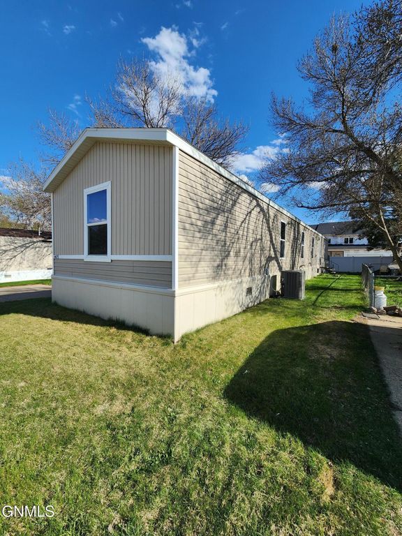 4409 Patriot Drive, Bismarck, ND 58503 photo 19