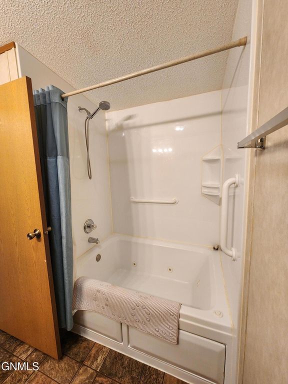 4409 Patriot Drive, Bismarck, ND 58503 photo 9