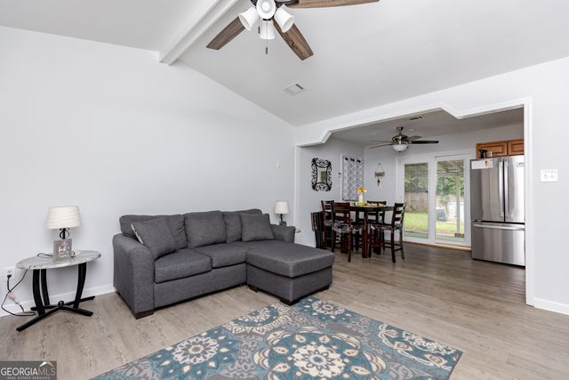 1027 Carl Vinson Parkway, Centerville, GA 31028