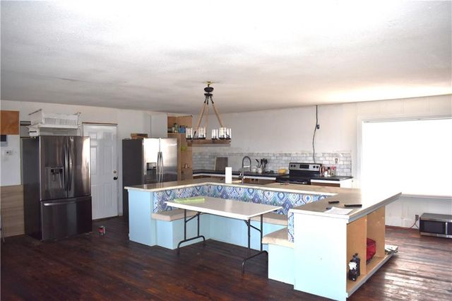 708 Lakeshore Drive, Rushville, MO 64484