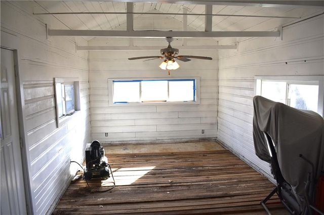 708 Lakeshore Drive, Rushville, MO 64484