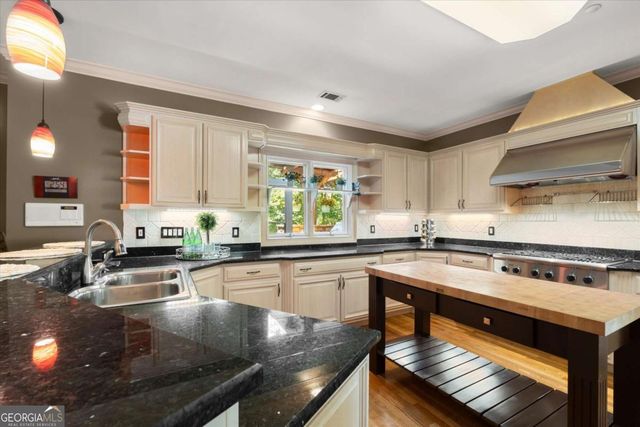 3686 Suwanee Creek Court, Suwanee, GA 30024