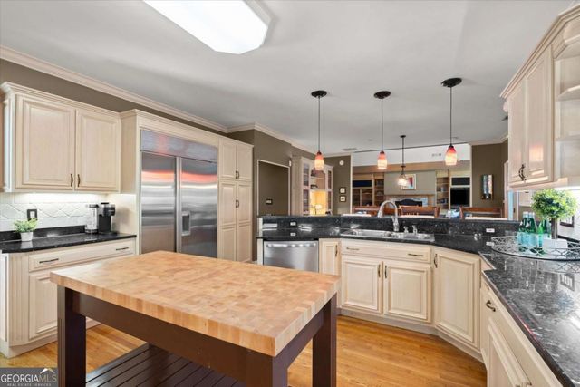 3686 Suwanee Creek Court, Suwanee, GA 30024