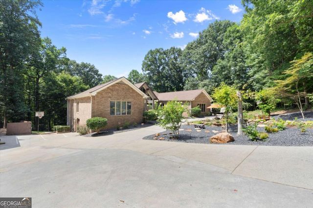 3686 Suwanee Creek Court, Suwanee, GA 30024