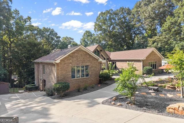 3686 Suwanee Creek Court, Suwanee, GA 30024