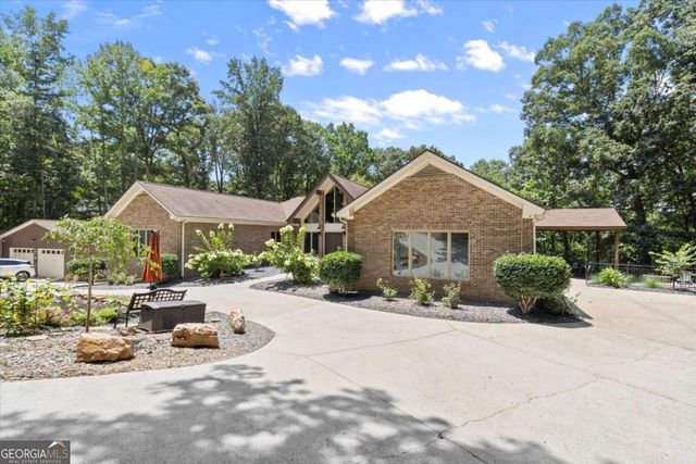 3686 Suwanee Creek Court, Suwanee, GA 30024