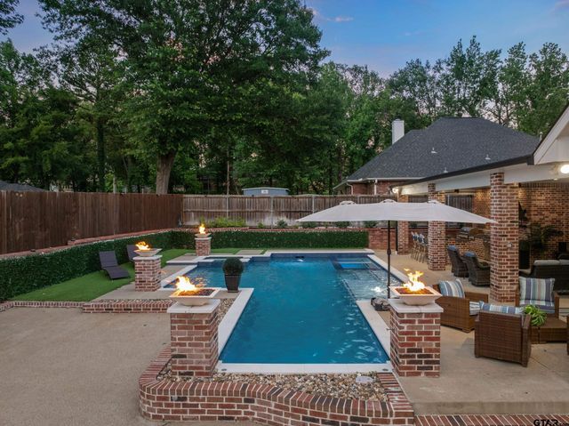 613 Steeple Ct, Tyler, TX 75703