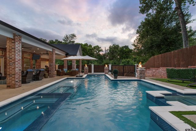 613 Steeple Ct, Tyler, TX 75703
