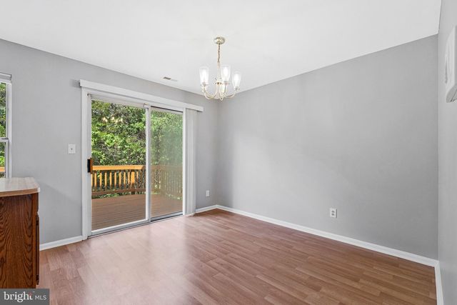 21676 CALAMARY CIR, Sterling, VA 20164