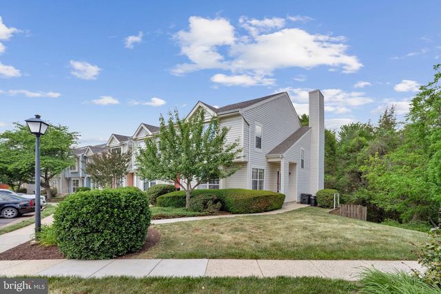 21676 CALAMARY CIR, Sterling, VA 20164