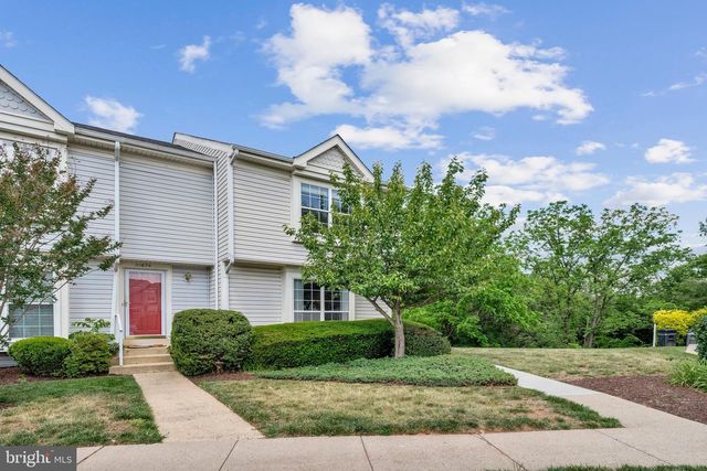 21676 CALAMARY CIR, Sterling, VA 20164