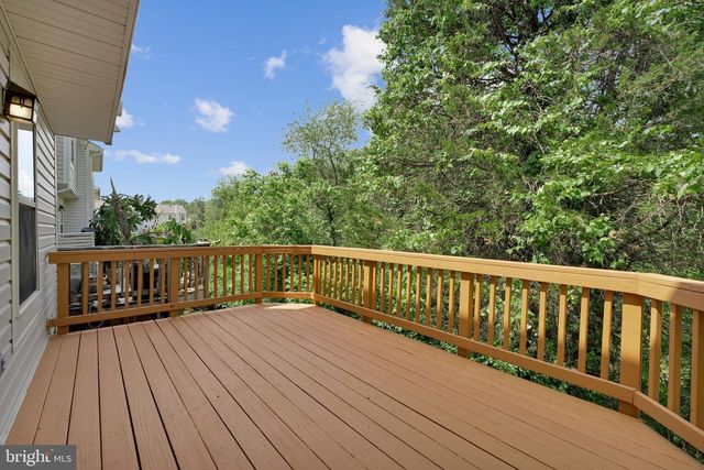 21676 CALAMARY CIR, Sterling, VA 20164