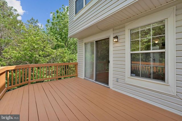 21676 CALAMARY CIR, Sterling, VA 20164