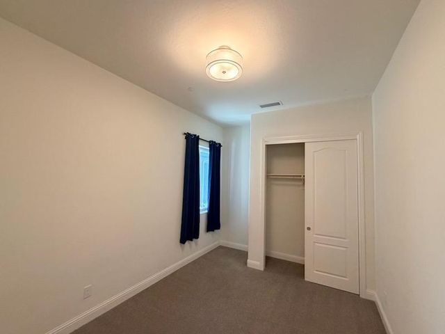 2935 21st Avenue, Kingsburg, CA 93631