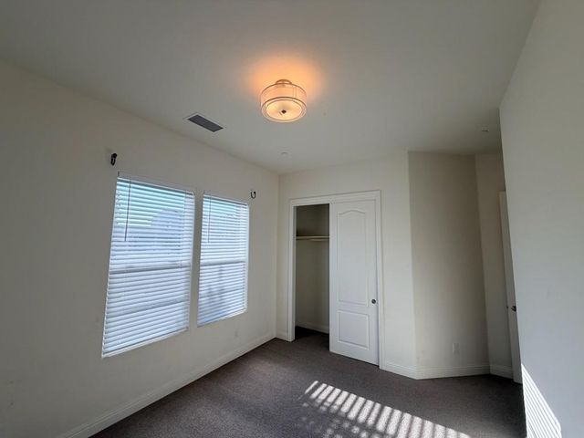 2935 21st Avenue, Kingsburg, CA 93631