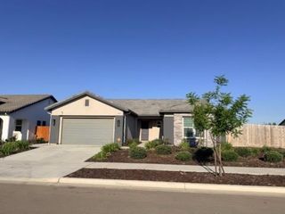 2935 21st Avenue, Kingsburg, CA 93631