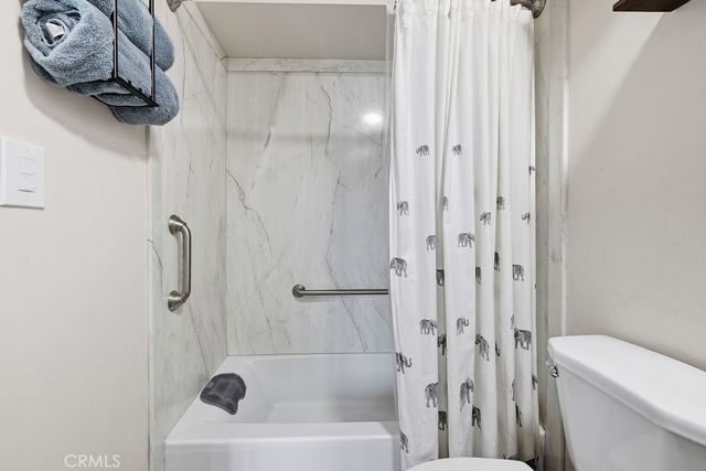 18530 Hatteras Street 337, Tarzana, CA 91356
