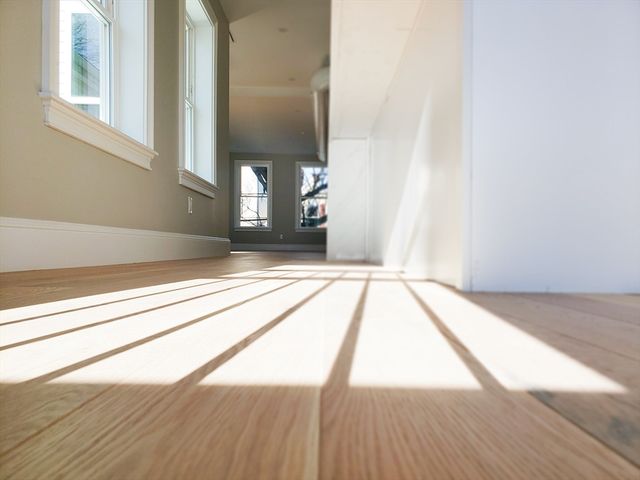 97 Trenton 2, Boston, MA 02128