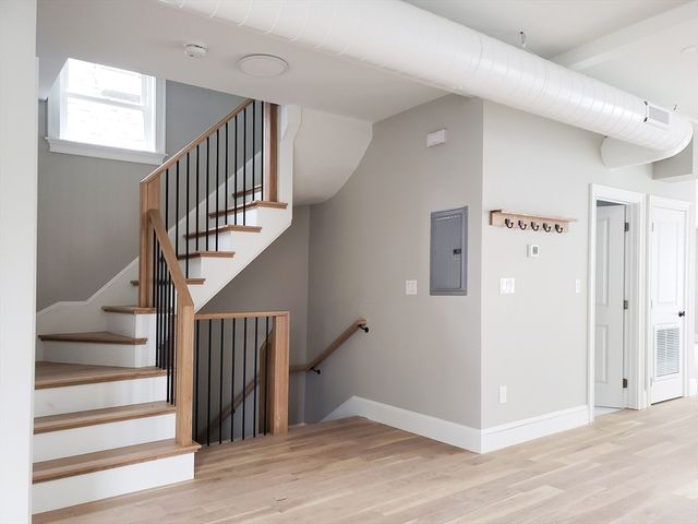 97 Trenton 2, Boston, MA 02128